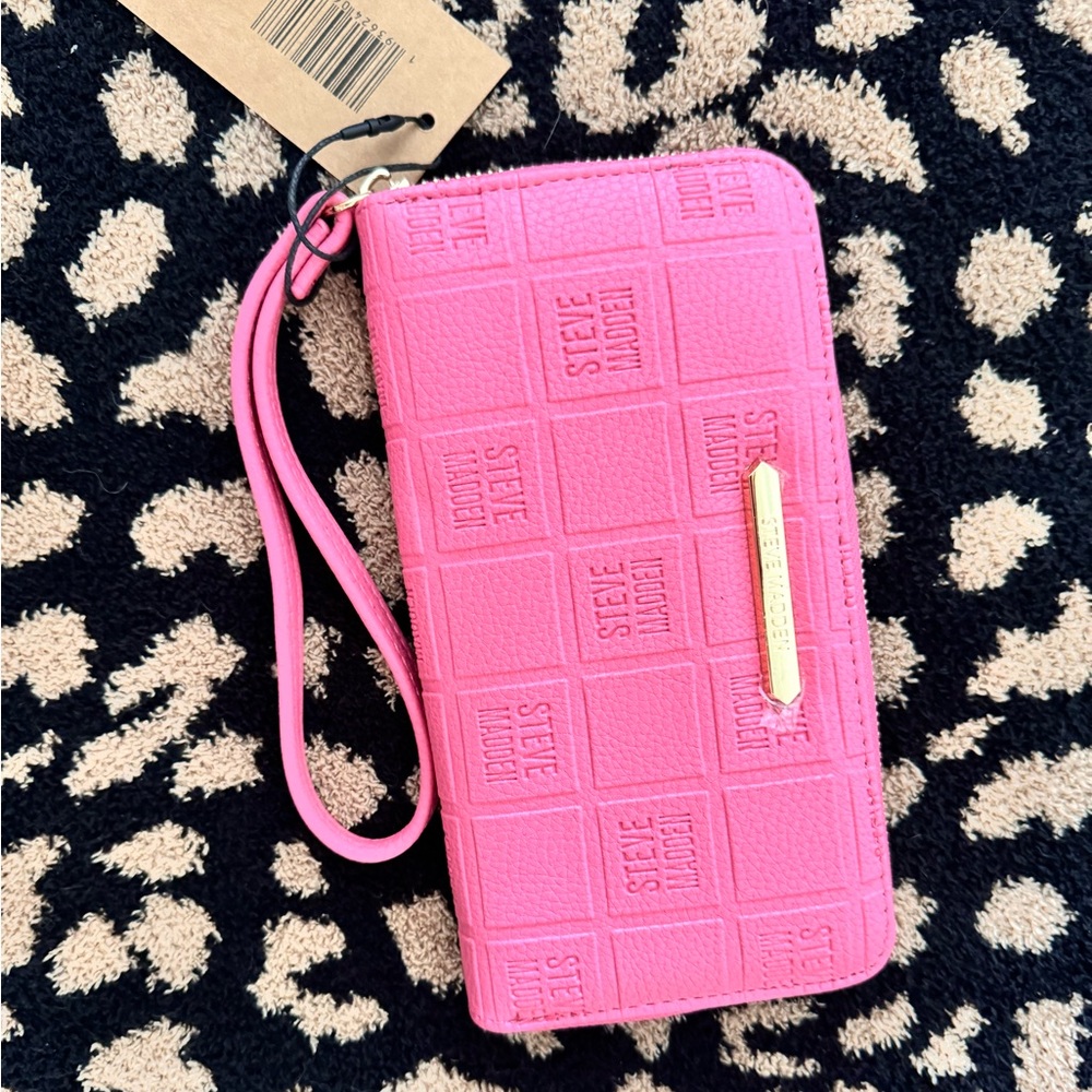 STEVE MADDEN Zip Around Embossed Logo Vegan Wallet Wristlet Handle Pink
